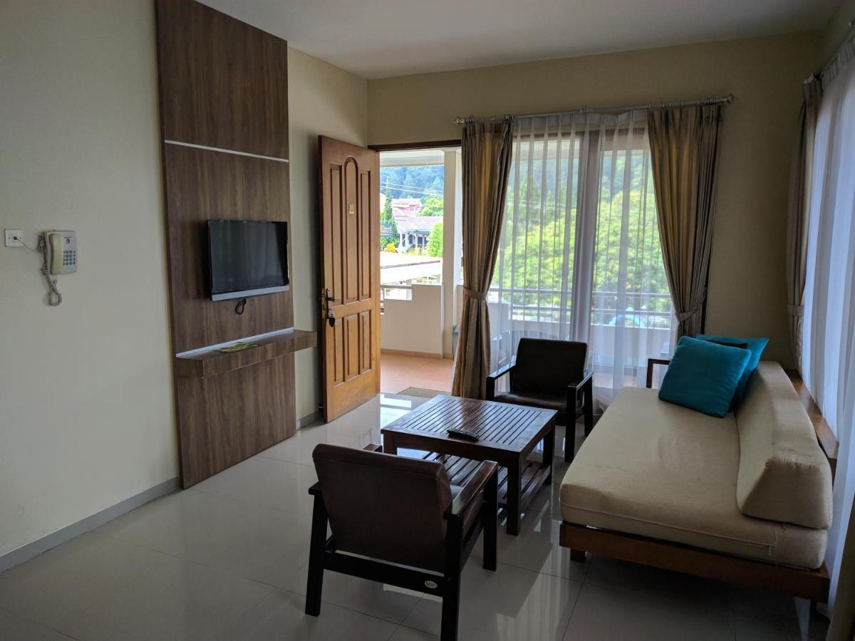 Hotel Pondok Asri Тавангмангу Экстерьер фото